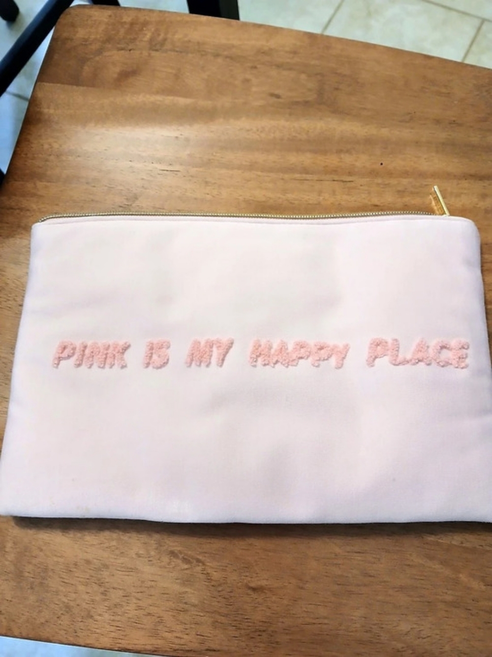 BENEFIT-Pink Is My Happy Place Cosmetic Pouch. Like New